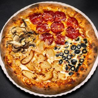 Pizza Quattro Stagioni Medie 585 Gr. 