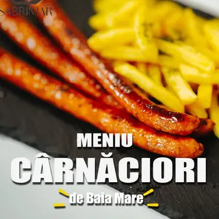 Carnaciori de Baia Mare cu cartofi prajiti si mustar