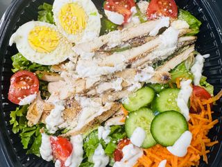 Salata cu piept de pui