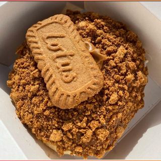 Gogoașă Lotus Biscoff