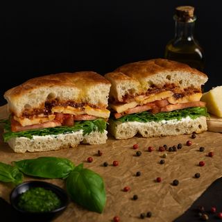 Focaccia Capresse  L