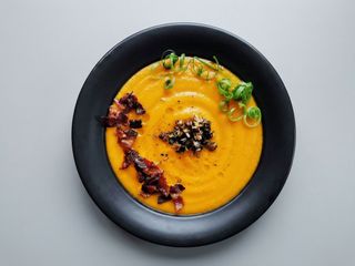 Supă cremă de dovleac cu cartofi dulci