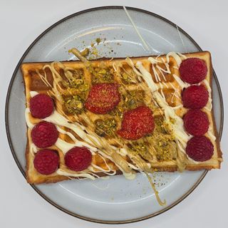 Waffles Belgiene cu Zmeură