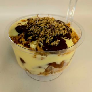 Crumble cu mere caramelizate