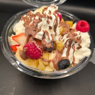 Fettuccini Fruits Salad la Bol