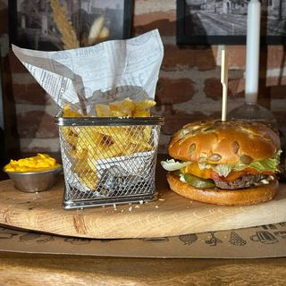 Rock 'n' cheese burger