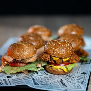 Mini Burger vita+pui (4buc)