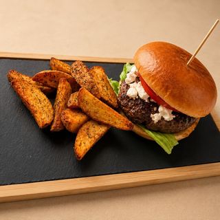 NOU! BURGER MEDITERANEAN