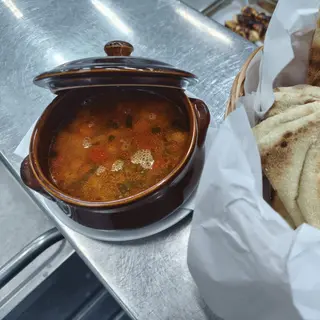 CHEF'S DAILY SOUP / SUPA ZILEI A CHEF-ULUI / SOUPE DU JOUR DU CHEF