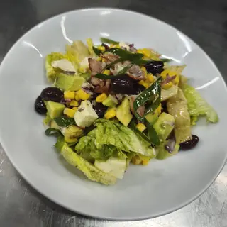 GRAND CHOPPED SALAD / SALATĂ GRAND CHOPPED / SALADE « GRAND CHOPPED »