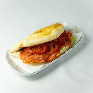 PANINI CU SALAM PICANT