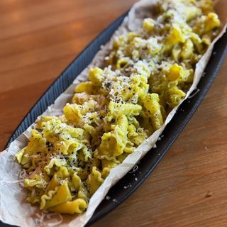 Campanelle cu pesto
