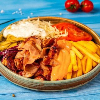  Combo Gyros premium (vițel-curcan) la farfurie cu pită Grecească