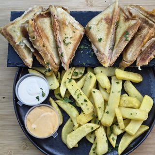 Duo Toast cu Șuncă ( 2 persoane )