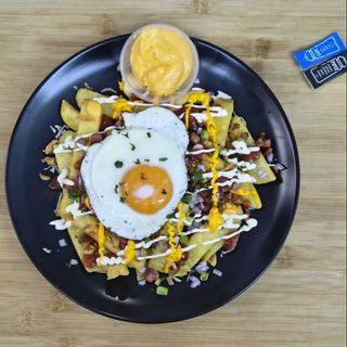 Loaded house fries - Deluxe