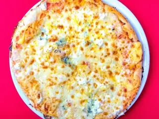 Pizza quatro formaggi