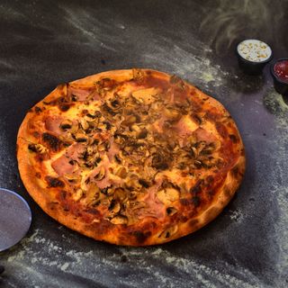 Pizza Prosciutto e Funghi NY