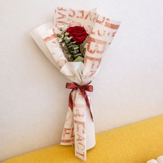 Eleganță într-un Trandafir