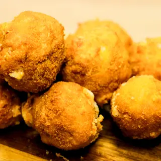 Cheesy Bites