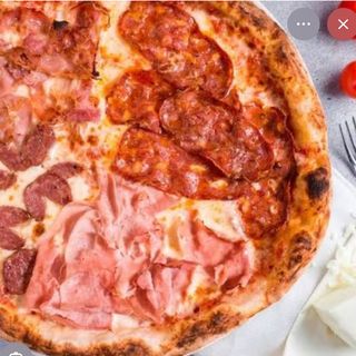 Pizza quatro carni