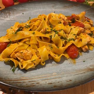 Papardelle Cu Somon 650g
