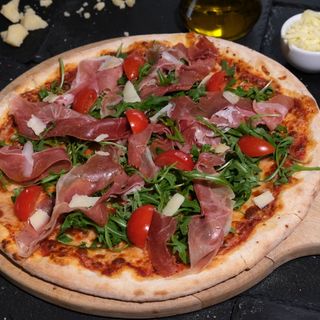 Pizza prosciuto crudo