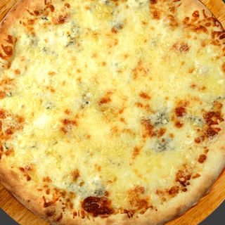Pizza quatro formagi
