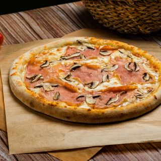 Pizza Capriciosa mega