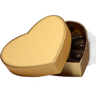 Cutie cu 9 praline belgiene asortate Golden Ember Heart, Valentino Chocolatier