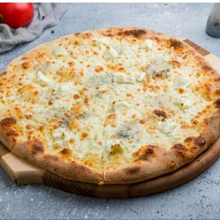 Pizza quatro formagi