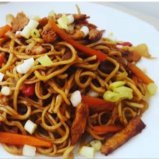 Noodles cu creveti