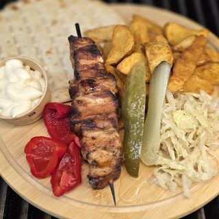 MENIU FRIGARUI PORC PE GRILL