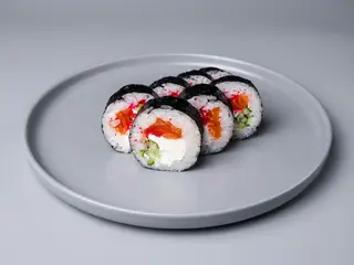 Futomaki somon (8buc)
