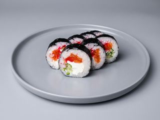 Futomaki somon (8buc)