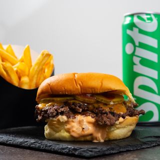 Meniu Dublu House Burger