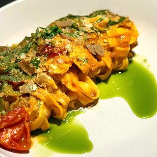 Paste cu sos din roșii coapte