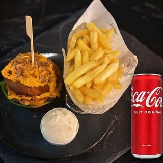 Meniu Burger de vită+Doza