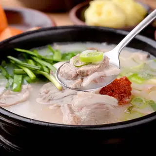 Doejigukbap