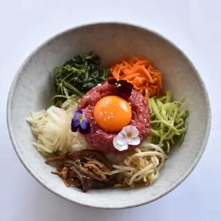 Yukhoe Bibimbap