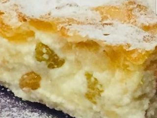 Placinta cu branza dulce si stafide 1000g