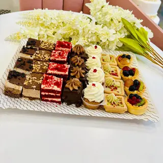 Platou mini prajituri