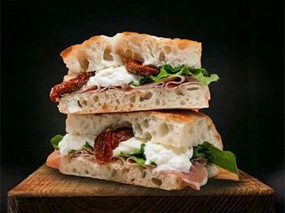 Focaccia Parma e Sorento