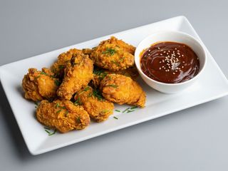 Meniu Crispytos aripioare picante/nepicante