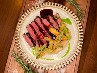 Ribeye & crispy zucchini