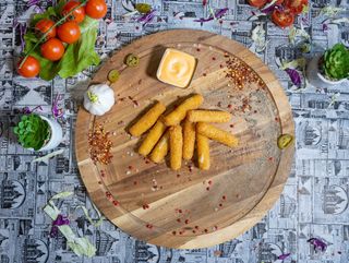 Mozzarela Sticks + Sos
