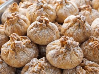 SACULETI CU NUCA SI STAFIDE