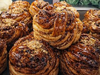 MINI BABKA INSIROPAT CU NUCA