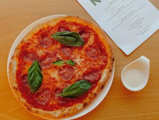 Pizza Salami Ø 32cm