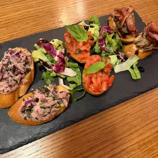 Trio de Bruschete pe Pâine Ciabatta