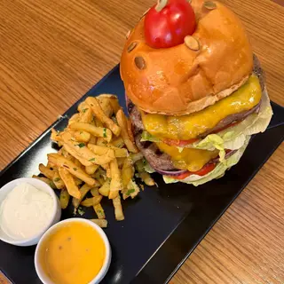 Double „Alai” Burger & Cartofi Rupți